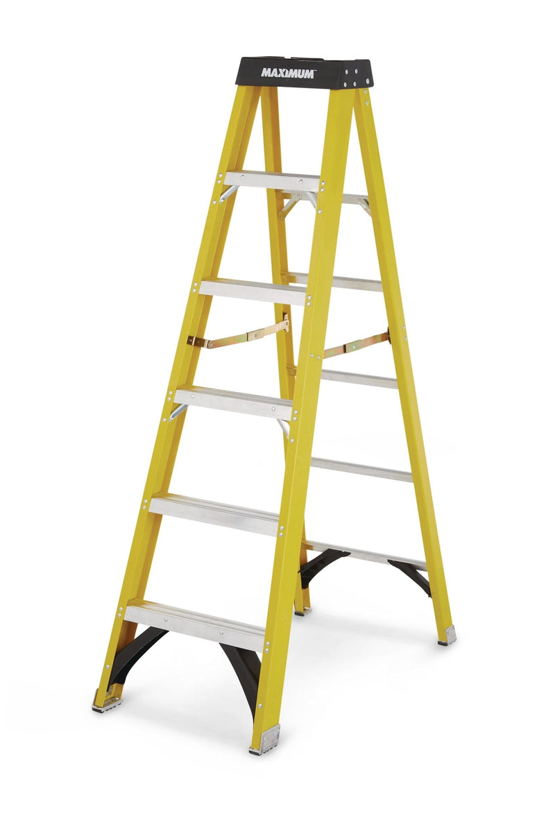 MAXIMUM Grade 1A Fibreglass Step Ladder, 300-lb 6-ft E4